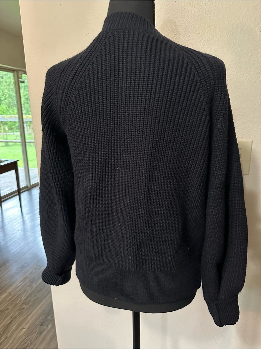 Banana Republic Black Ribbed Button-Front Cardigan Medium - Picture 5 of 9